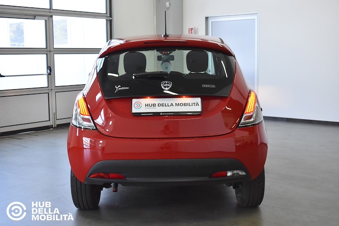 LANCIA Ypsilon 1.0 FireFly 5 porte S&S Hybrid Silver